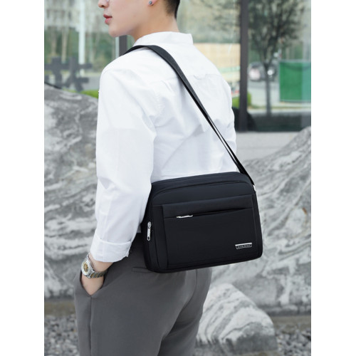 男包男士單肩包斜後後背包防水牛津布包橫款休閒布包做生意包收錢包