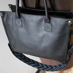 韓國ins風小衆潮牌男包皮質大包單肩斜後後背包街頭潮流通勤手提包女