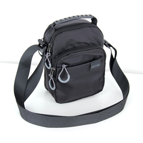 男士單肩包大容量運動斜後後背包手機包防水尼龍夏季新款手提小號大號