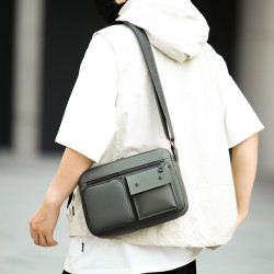 男士斜後後背包多層單肩包皮膜時尚通勤包多功能挎包男休閒輕便後後背包潮