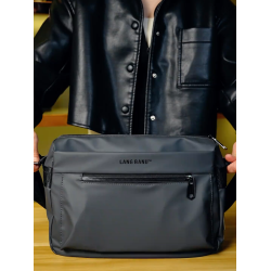 包包男士2025新款郵差包上班雜物通勤斜後後背包小挎包大容量旅行包袋