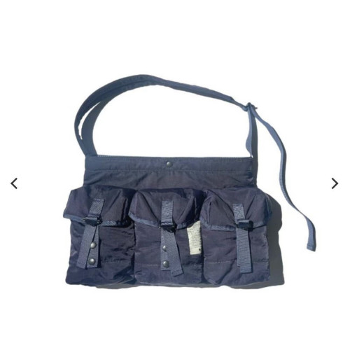 Club.S 日系潮流三口袋夾棉單肩包 尼龍防水單肩多層寬帶斜後後背包