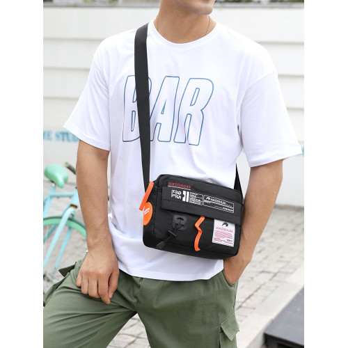 男士斜後後背包2026新款時尚潮男包日系牛津布帆布郵差包大容量單肩包 男士斜後後背包2026新款時尚潮男包日系牛津布帆布郵差包大容量單肩包