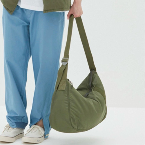 VISVSVM VISVIM CHARLIE IISHOULDER BAG 尼龍斜紋布單肩包 VISVSVM VISVIM CHARLIE IISHOULDER BAG 尼龍斜紋布單肩包
