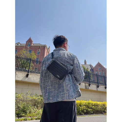 國家地理單肩斜後後背包手機數碼收納行李箱可攜式旅行盒化妝包包