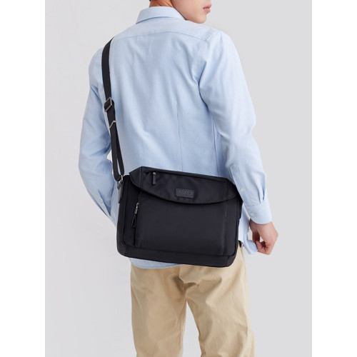 新款大容量男包單肩包男斜後後背包男士包包A4帆布牛津布橫款運動後後背包