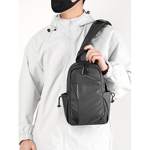 男士斜後後背包2025新款後後背包休閒大容量防水胸包騎行時尚運動旅行後後背包