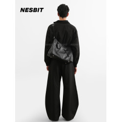 今年流行的高級感黑色男包大容量通勤托特包簡約百搭單肩斜後後背包潮