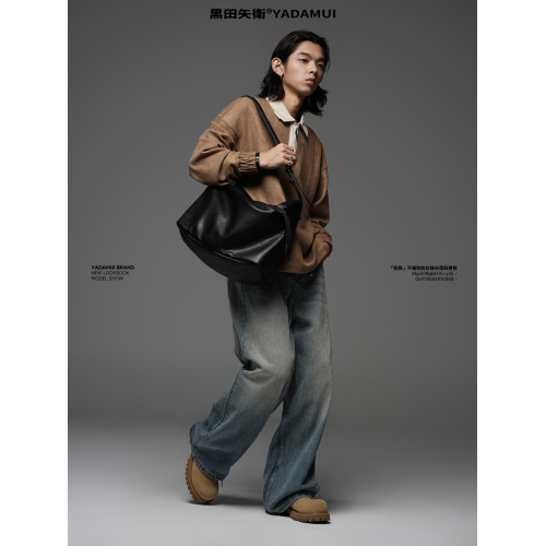 黑田矢衛原創斜拉鍊設計斜後後背包男款高級感通勤大包女生軟皮流浪包
