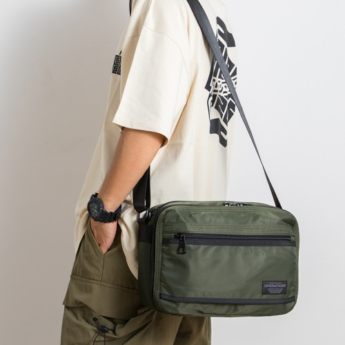 潮流工裝風休閒男士單肩包大容量實用多隔層斜後後背包時尚郵差包學生