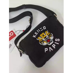 24新品休閒簡約大容量撞色男女同款微標老虎圖案字母單肩斜後後背包