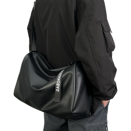 大容量斜後後背包男士後後背包2023新款休閒簡約軟皮單肩包男挎包健身包PU