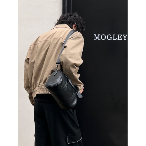 YUEN復古單肩斜背大容量托特皮質圓筒波士頓枕頭包男女中性風ins