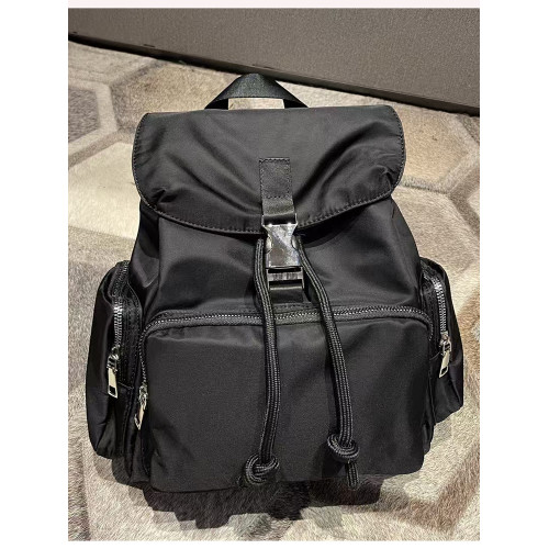 2025新品工裝休閒尼龍布繙蓋後後背包百搭潑水抽繩旅行雙肩包學生後後背包 2025新品工裝休閒尼龍布繙蓋後後背包百搭潑水抽繩旅行雙肩包學生後後背包