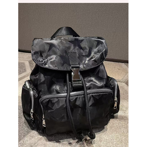 2025新品工裝休閒尼龍布繙蓋後後背包百搭潑水抽繩旅行雙肩包學生後後背包 2025新品工裝休閒尼龍布繙蓋後後背包百搭潑水抽繩旅行雙肩包學生後後背包