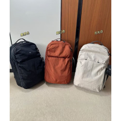原 25年秋新男女防水輕便雙肩包 30升可插行李箱多功能旅行後後背包