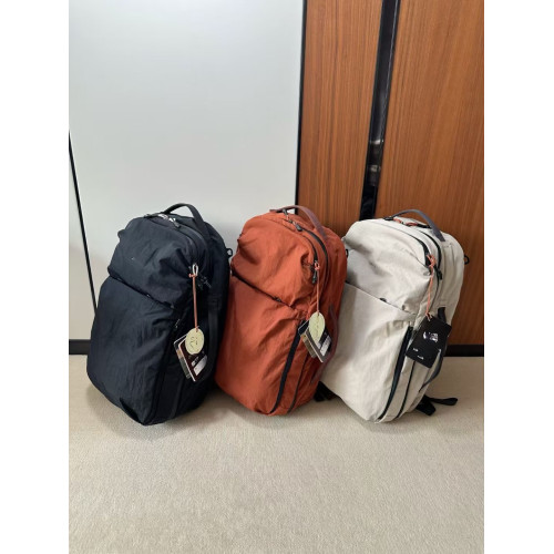 原 25年秋新男女防水輕便雙肩包 30升可插行李箱多功能旅行後後背包
