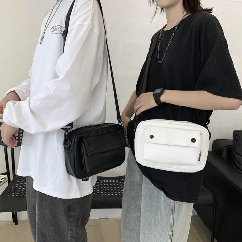 嘻哈斜後後背包男ins潮小包日系潮牌挎包休閒後後背包街頭潮流皮質單肩包