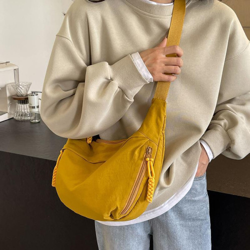 日本純色餃子包斜後後背包2026新款包包休閒運動大容量單肩時尚通勤包 日本純色餃子包斜後後背包2026新款包包休閒運動大容量單肩時尚通勤包