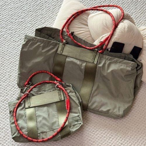 TOt大容量旅行包短途長途通勤斜背手提輕便出差行李包可登機收納