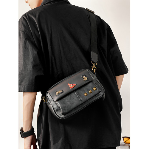 2026新款日系復古郵差包潮流小方包韓版男包休閒時尚斜後後背包機車包