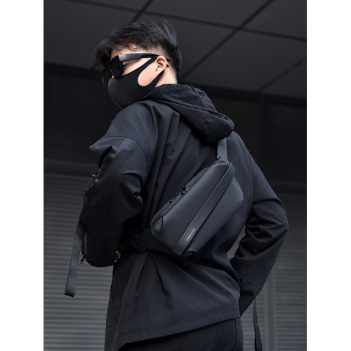 男士斜後後背包防水時尚潮流胸包機車騎行後後背包運動腰包男生單肩小挎包