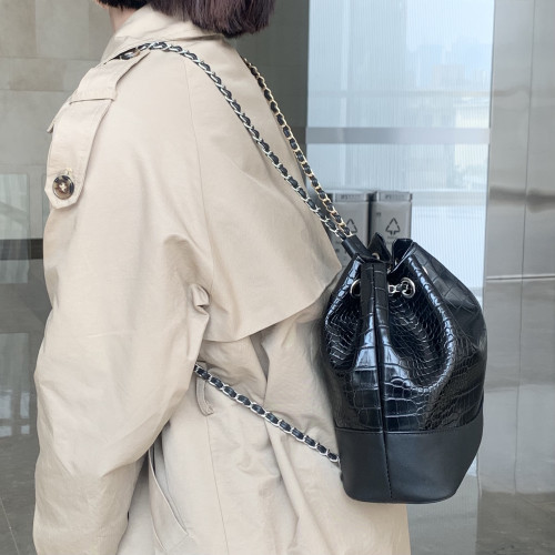 休閒雙肩包包女2024新款潮時尚鏈條多功能後後背包百搭大容量單肩包