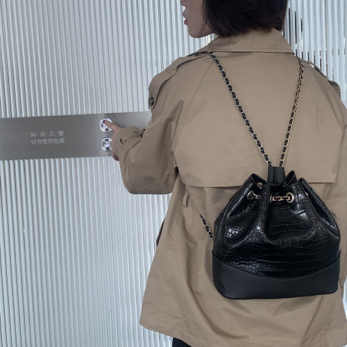 休閒雙肩包包女2024新款潮時尚鏈條多功能後後背包百搭大容量單肩包