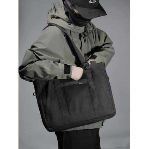 ALPHA橫托特霍比特人多功能斜後後背包男托特包機能風通勤大容量