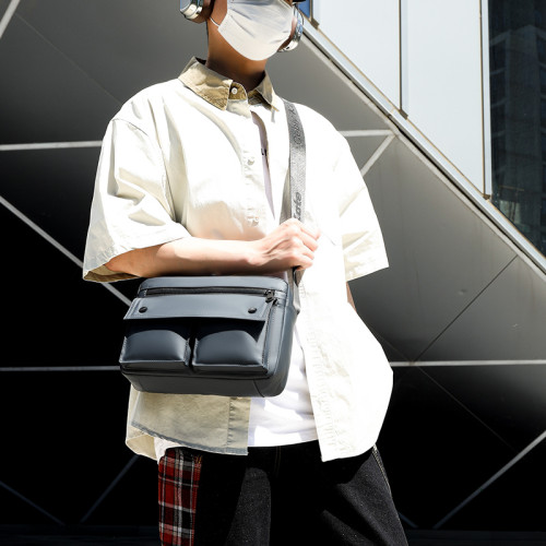 斜後後背包男皮膜時尚單肩包多功能休閒潮款挎包多層輕便通勤男包百搭