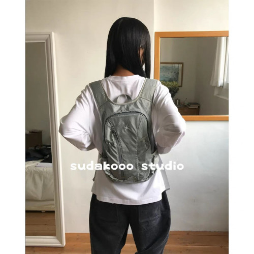 2025新款戶外徒步運動登山雙肩包男女學生旅遊休閒書包旅行包 2025新款戶外徒步運動登山雙肩包男女學生旅遊休閒書包旅行包