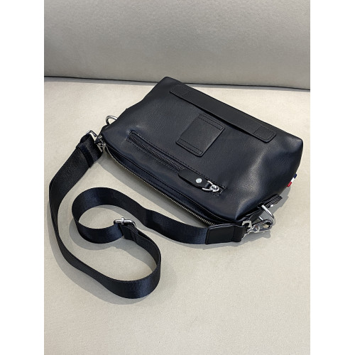 潮牌男士斜後後背包日韓時尚單肩包軟皮男女休閒小包防水耐磨手拿包