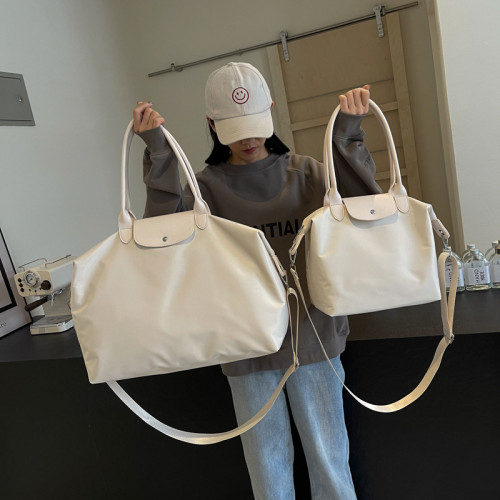 尼龍短途出差旅行包健身大包大容量手提包女瑜珈訓練運動包單肩包