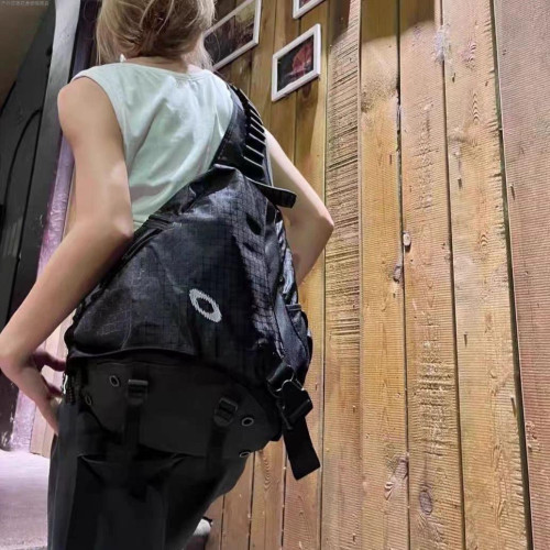 刺綉輕便騎行包重工古著弓箭包單肩斜後後背包戰術風後後背包情侶後後背包速發 刺綉輕便騎行包重工古著弓箭包單肩斜後後背包戰術風後後背包情侶後後背包速發