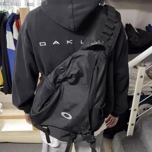 刺綉輕便騎行包重工古著弓箭包單肩斜後後背包戰術風後後背包情侶後後背包速發 刺綉輕便騎行包重工古著弓箭包單肩斜後後背包戰術風後後背包情侶後後背包速發