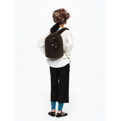 oinimi 趣味彩虹紐釦棕熊毛絨絨雙肩包 萌系造型感