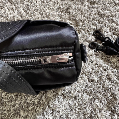 日本吉田PORTER HOWL系列2WAY同款男女通勤包迷你圓筒波士頓小包 日本吉田PORTER HOWL系列2WAY同款男女通勤包迷你圓筒波士頓小包