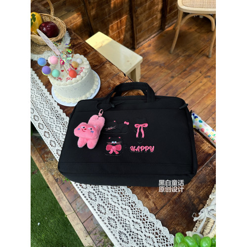 高顔值粉色貓咪卡通貼布斜背筆記型電腦包女16英寸小衆可愛風大容量遊戯本收納包14寸適用聯想拯救者y9000p
