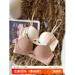 光面無痕裸感無鋼圈小胸聚攏內衣女舒適上托防下垂收副乳文胸罩