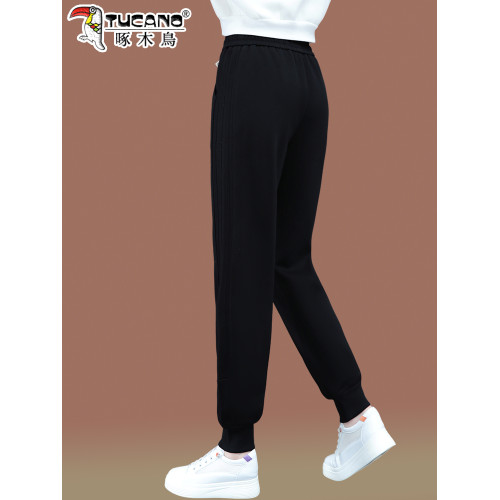 啄木鳥酒紅色運動褲女2026新款春秋女褲休閒束腳女士衛褲加絨褲子