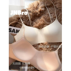 隱形領口 無痕內衣女低胸薄杯顯圓顯瘦聚攏上托無鋼圈細肩帶膚色