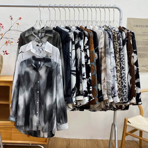 慵懶風寬鬆水墨印花長袖襯衫女春法式氣質設計感小衆外搭曡穿上衣