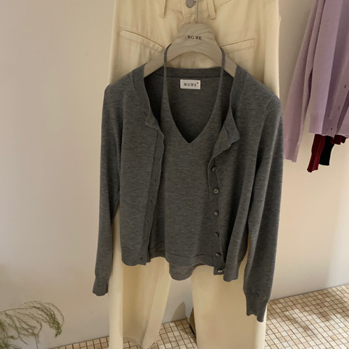 十三行“紫色心動”掛脖內搭針織背心針織開衫套裝兩件套女秋