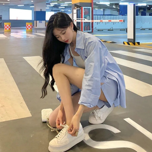 新款純棉襯衫男友風寬鬆長袖復古上衣襯衣百搭內搭天藍色製服女