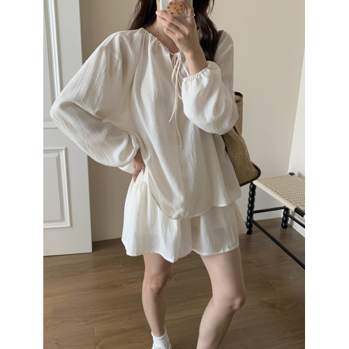 XinmonLee松弛感系帶圓領防曬上衣百搭高腰短褲輕薄舒適兩件套裝