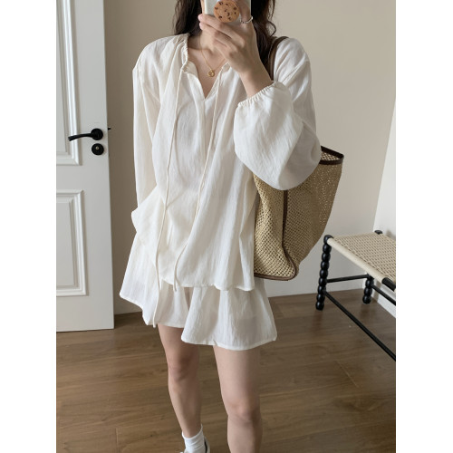 XinmonLee松弛感系帶圓領防曬上衣百搭高腰短褲輕薄舒適兩件套裝