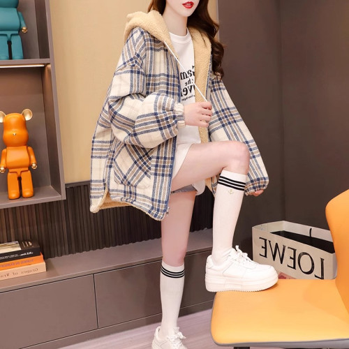 大碼女裝羊羔毛外套2025秋冬新款韓版寬鬆設計感加絨加厚格子棉衣