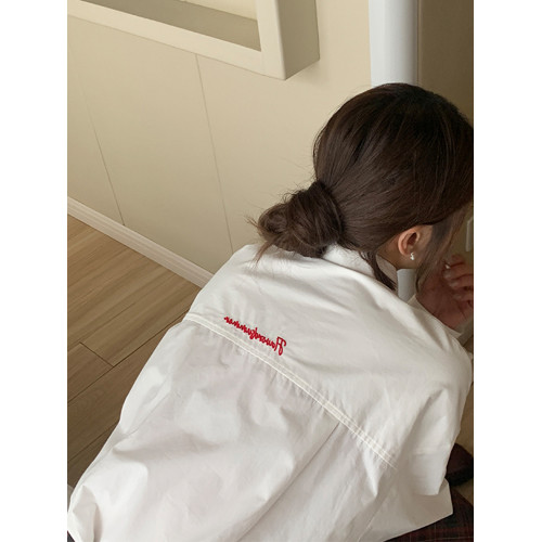 字母刺綉白色長袖襯衫女春秋新款小個子設計感寬鬆休閒襯衣外套潮