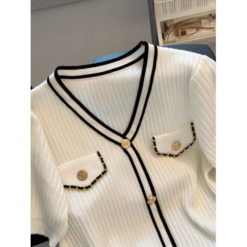 清倉撿漏~專櫃撤廻夏季小香風v領短袖針織衫女減齡撞色上衣潮