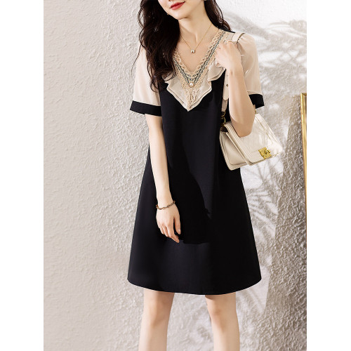 九月陌墨赫本風V領荷葉邊撞色A字洋氣顯瘦短袖連衣裙女歐洲站夏季